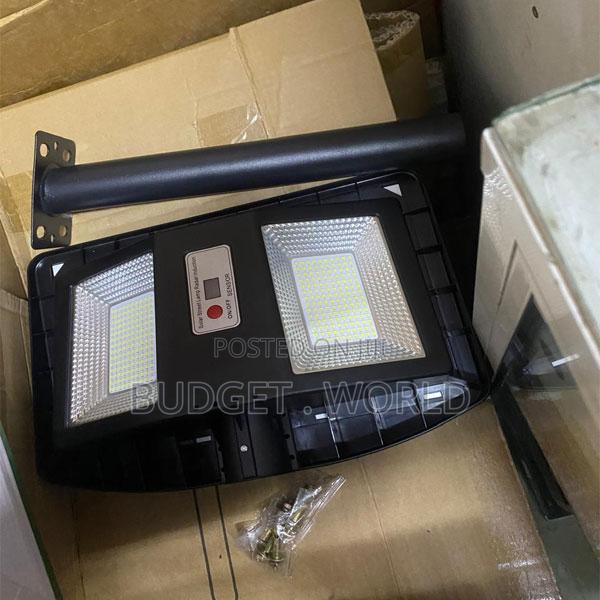 Reliable Night Security Solution– 300w Solar Street Light