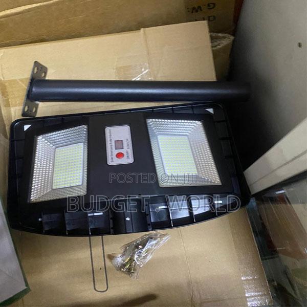 Bright, Efficient Eco-Friendly – Outdoor 300w Solar Lamp
