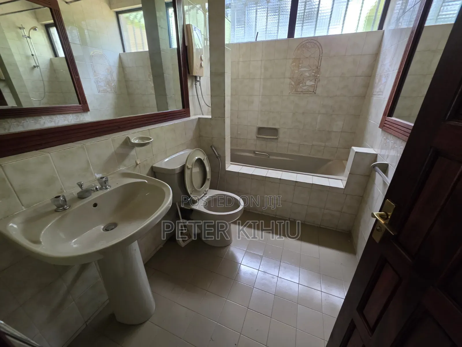 4bdrm Mansion in Muthaiga for rent