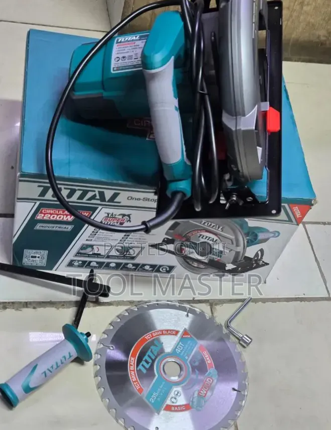 9" Total Electric Circular Saw/2200watts Total 2200watts Circular