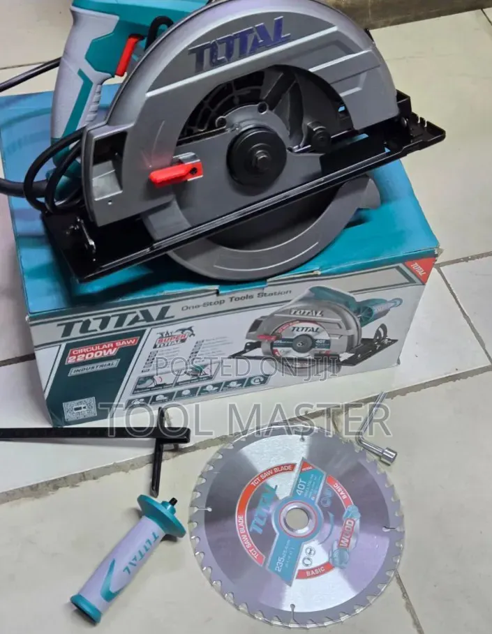 9" Total Electric Circular Saw/2200watts Total 2200watts Circular