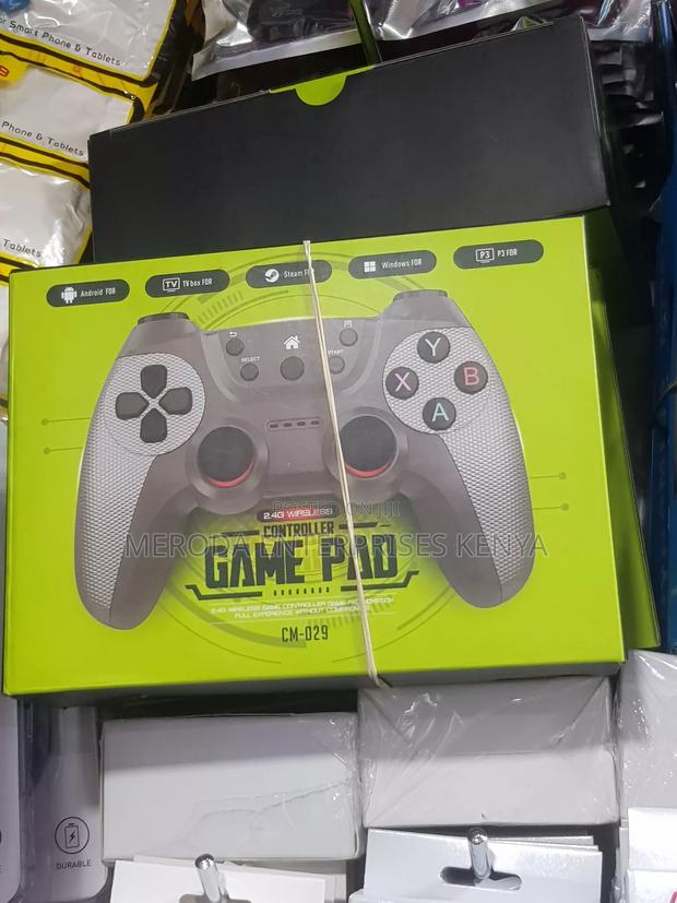 2.4g Wireless Game Pad Controller - main view