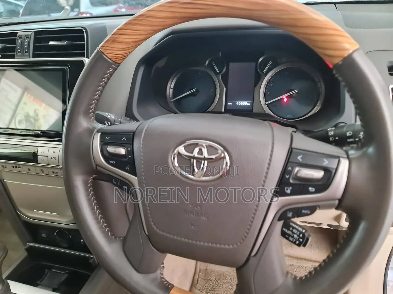 Toyota Land Cruiser Prado 2018 Silver