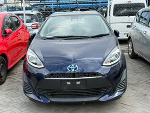 Toyota Auris 2018 Blue