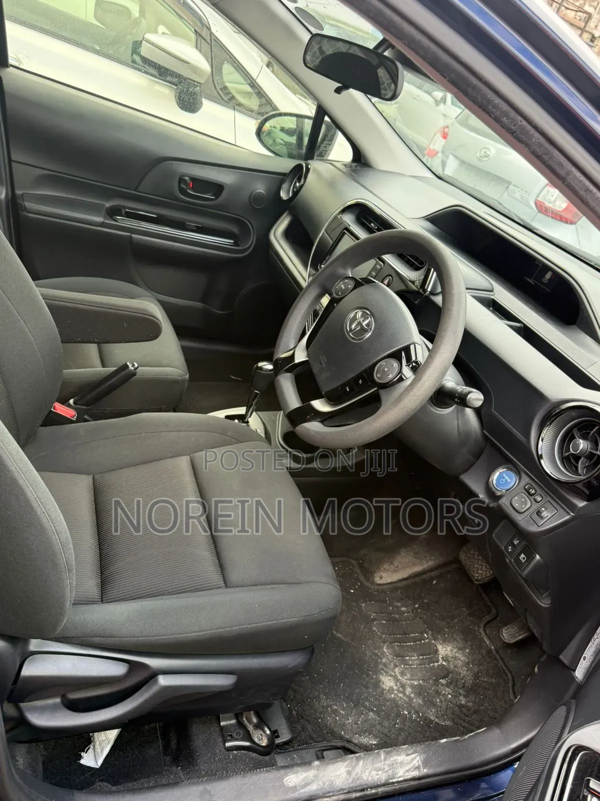 Toyota Auris 2018 Blue