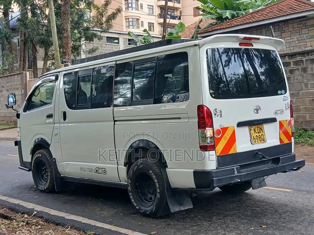 Toyota HiAce 2016 White - thumbnail 6