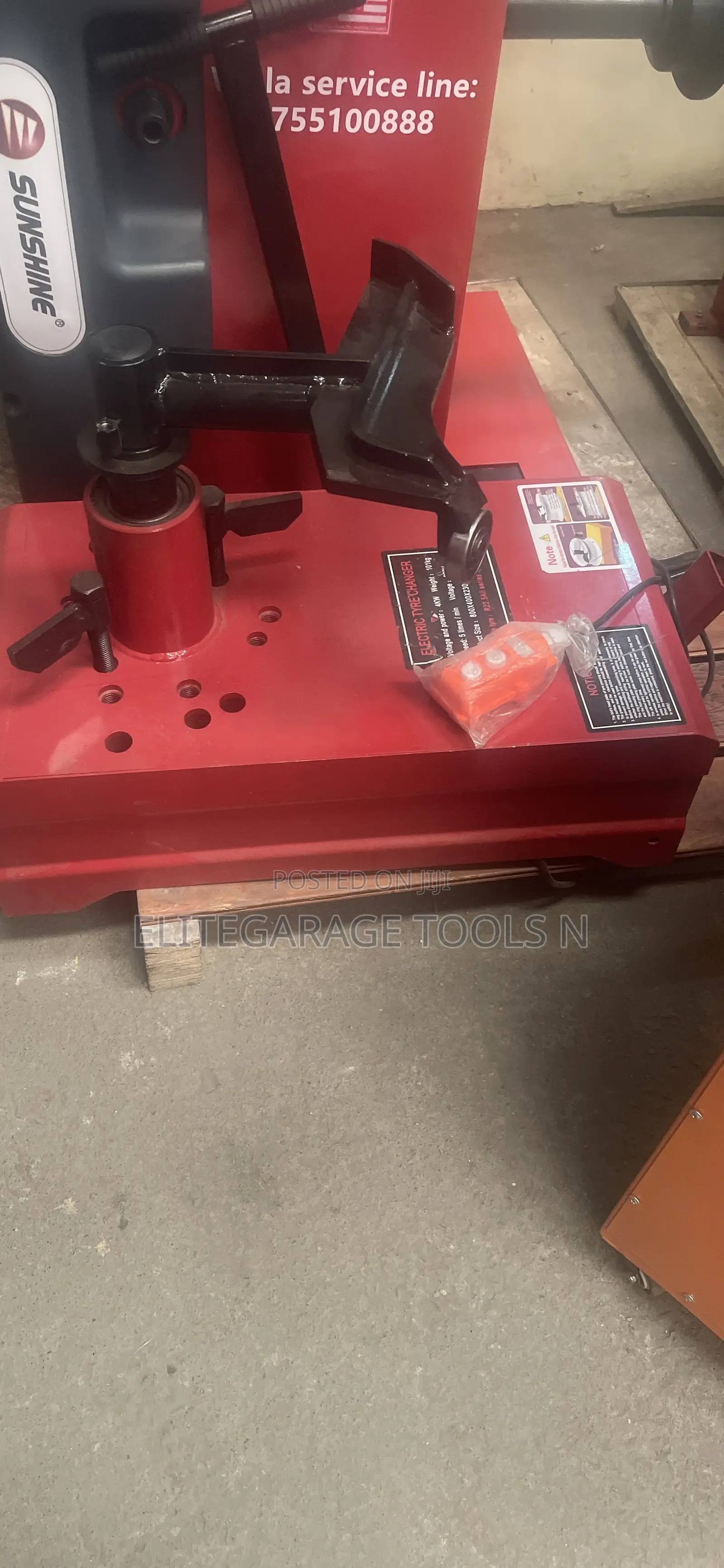 Simple Truck Tire Changer