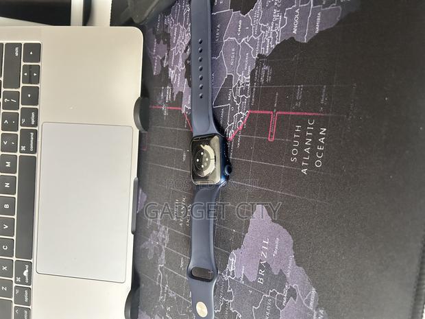 Apple Watch  Series 6 - thumbnail 4