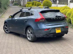 Volvo V40 2014 Blue