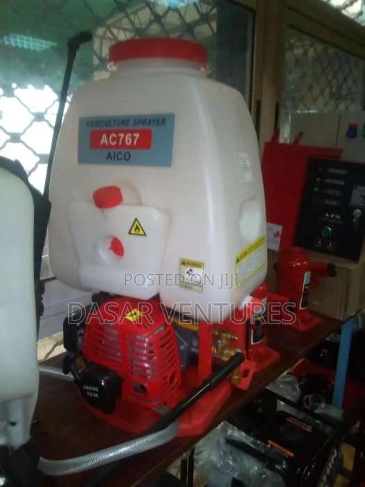 Sprayer Machine