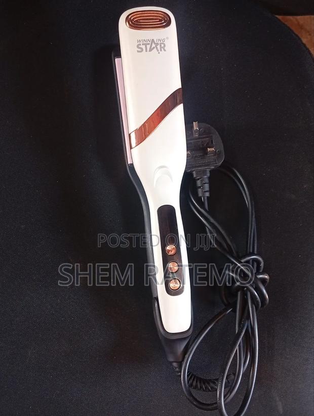 Hair Straightener - thumbnail 2