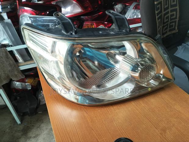 Toyota Noah 2002 Non Xenon Headlight Xjapan