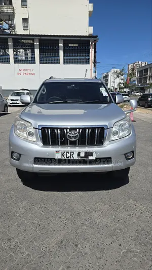 Toyota Land Cruiser Prado 2012 Silver