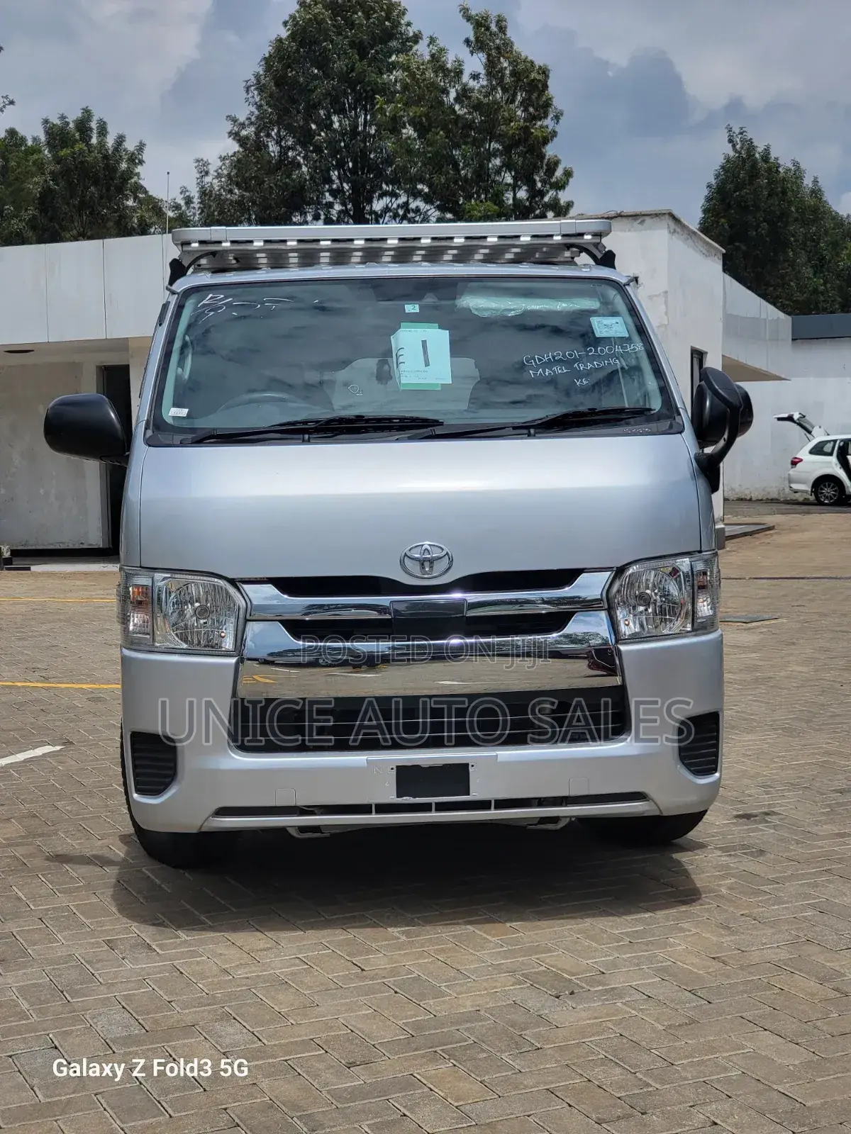 Toyota HiAce 2019 Silver