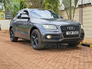Audi Q5 2.0T Premium AWD quattro 2016 Gray