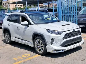 Toyota RAV4 2019 Pearl
