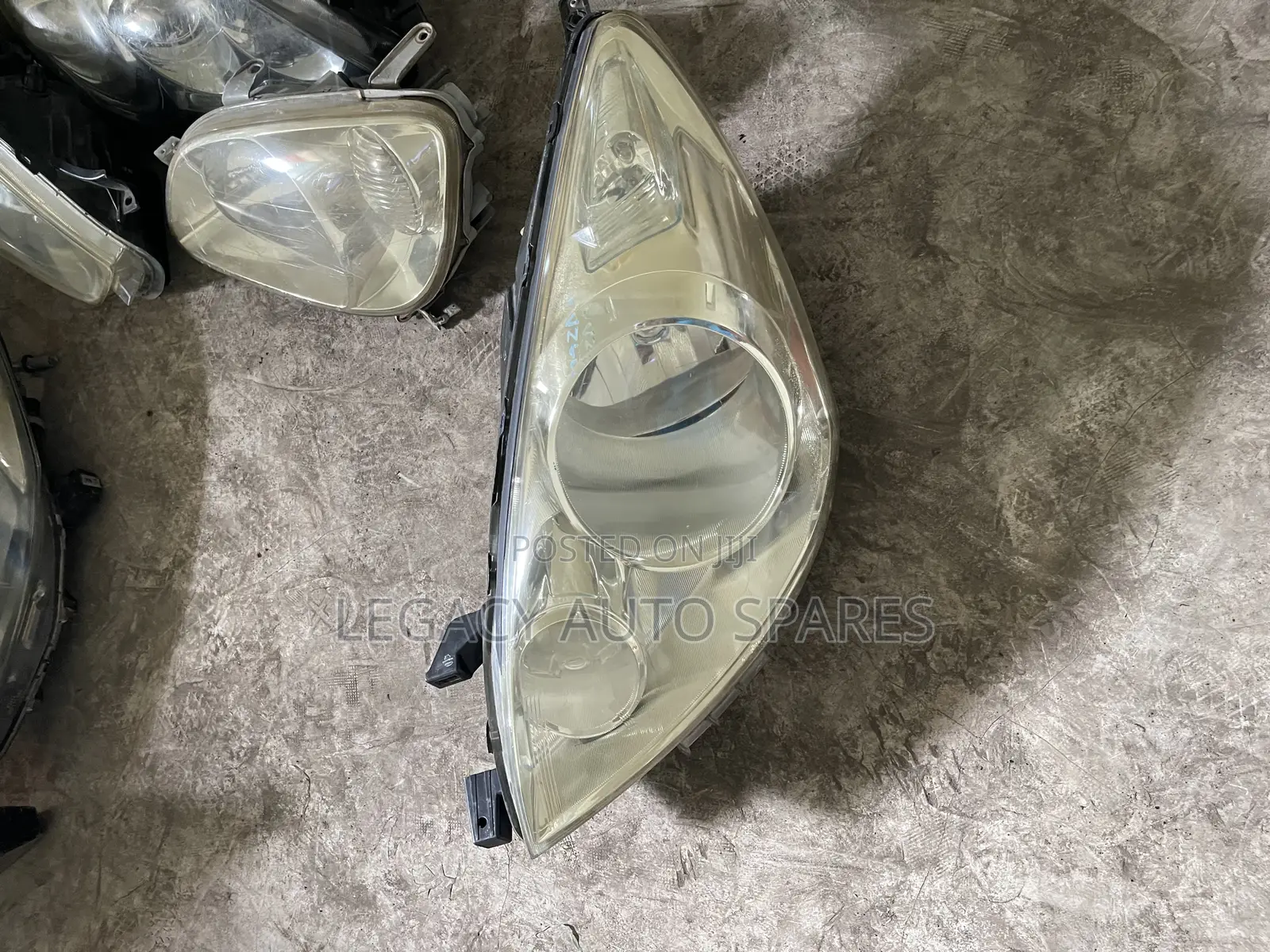 Nissan Note 2008 Headlight