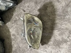 Toyota Raum Headlight