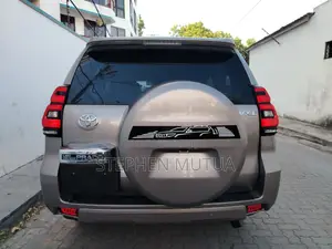 Toyota Land Cruiser Prado 2.8 2020 Brown