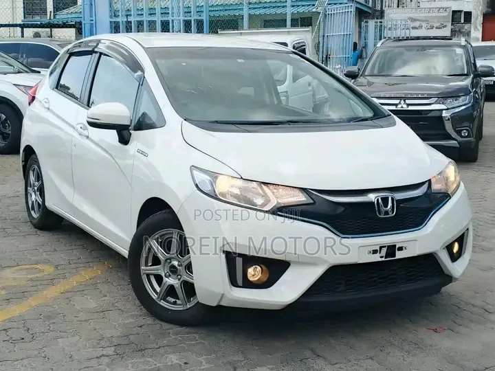 Honda Fit 2018 White