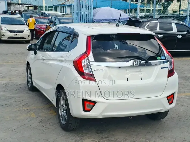 Honda Fit 2018 White