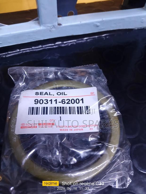 Hub Oil Seal Land Cruiser