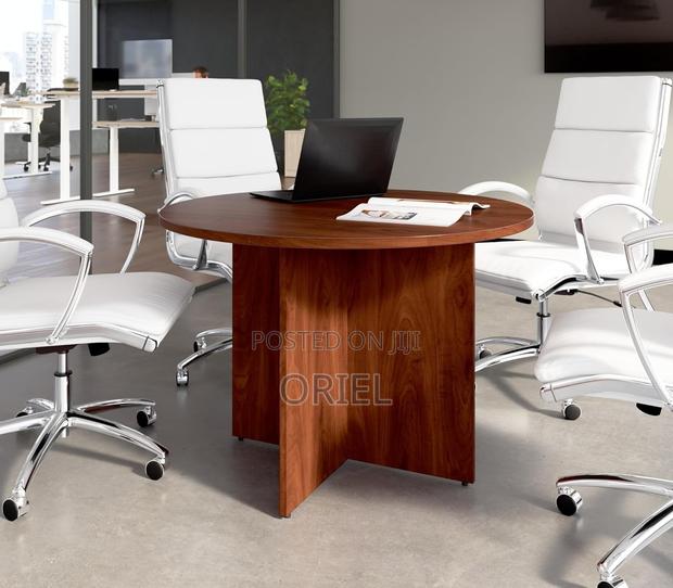 Office Table : Office 4-Seater Round Meeting Table - thumbnail 15