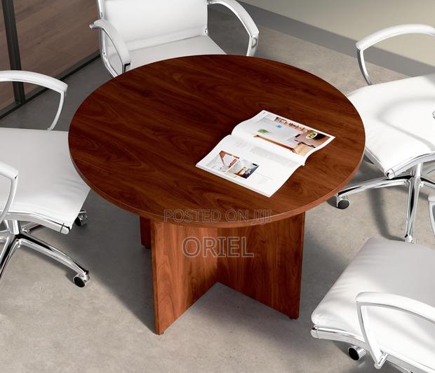 Office Table : Office 4-Seater Round Meeting Table - thumbnail 17
