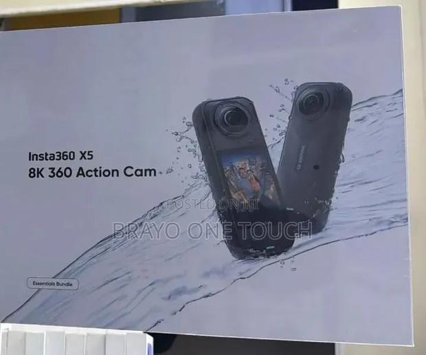 Insta360 X5 360° Essential Bundle