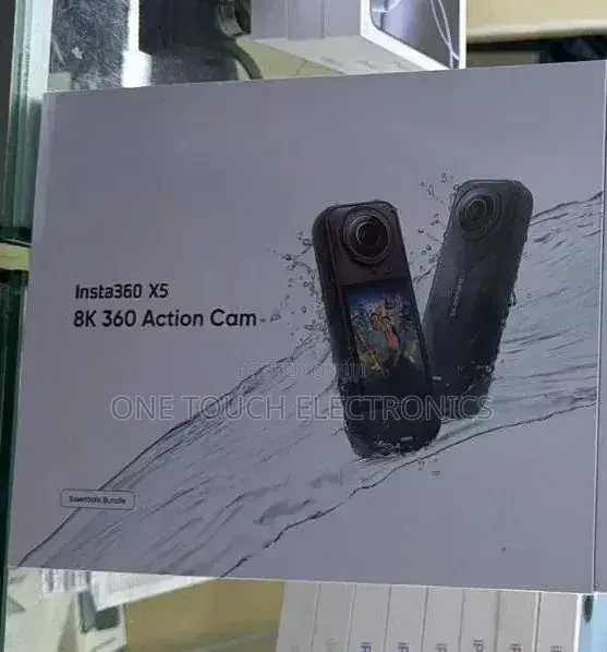Insta360 X5 360° Essential Bundle
