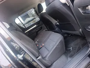 Toyota Hilux 2021 Black