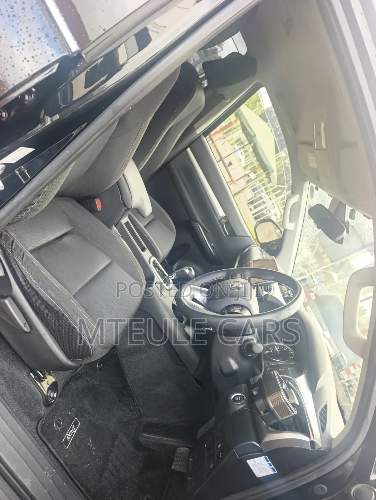 Toyota Hilux 2021 Black