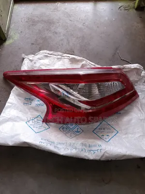 Nissan Teana Taillight 2015