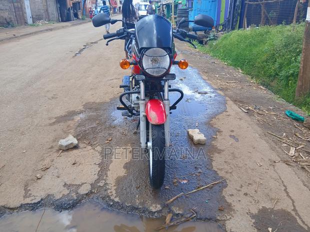 Bajaj Boxer 125 2026 Red - thumbnail 5