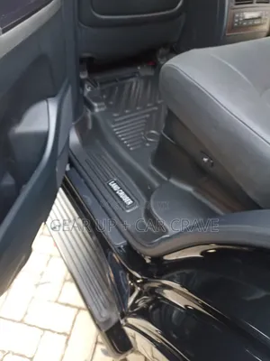 Toyota Land Cruiser V8 5d Floor Mats Full Set