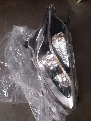 Toyota Sienta Headlight 2016/2018 Model Part No 316