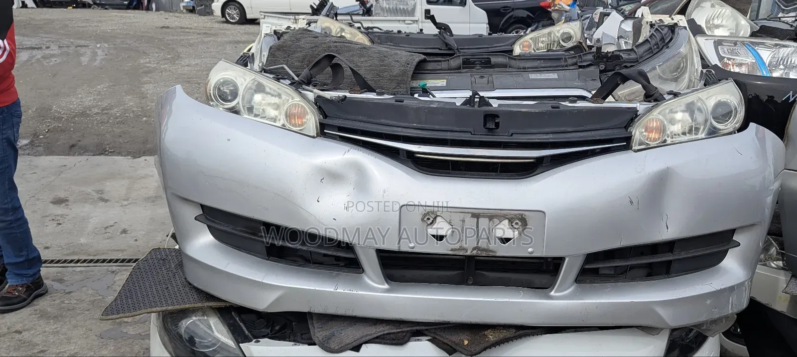 Toyota Wish Nosecut