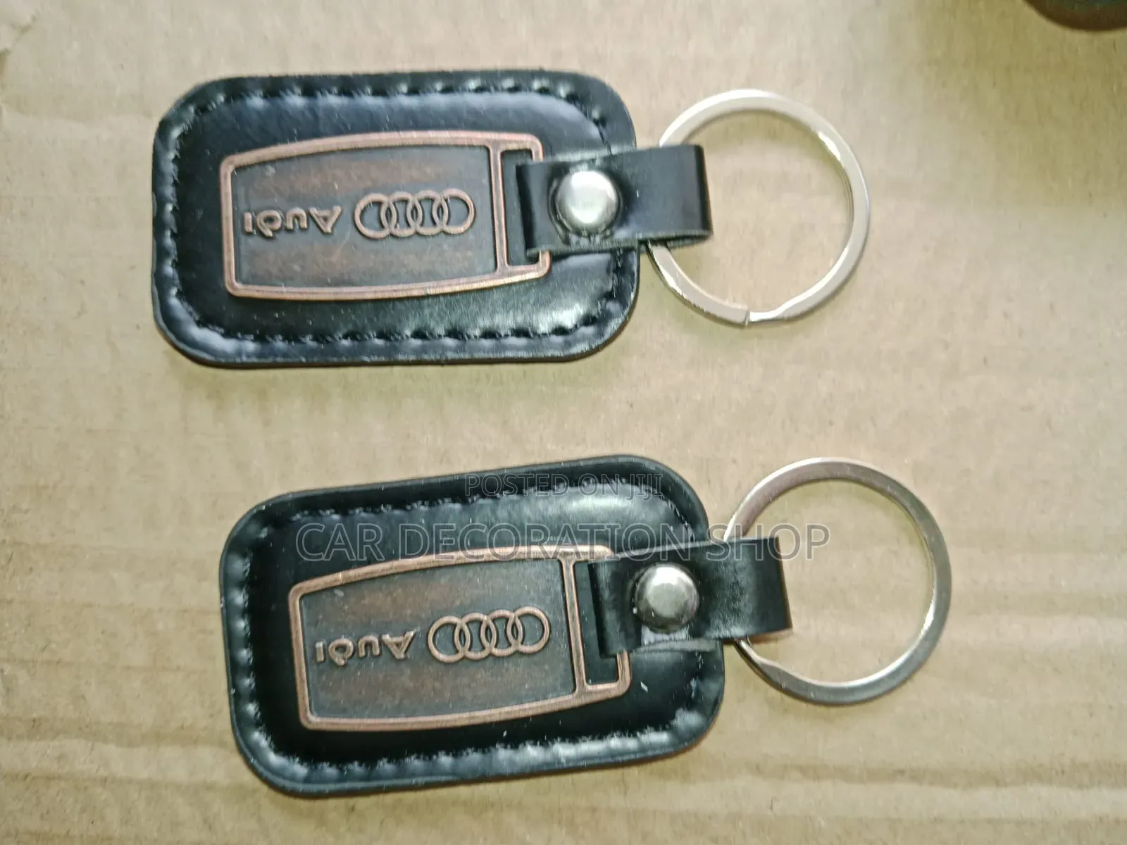1pc Audi Logo Leather Look Key Holder