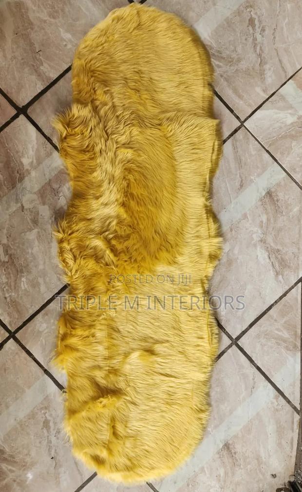 Deluxe Chiwawa Bedside Carpet | Soft Touch Natural Sheepskin Rug