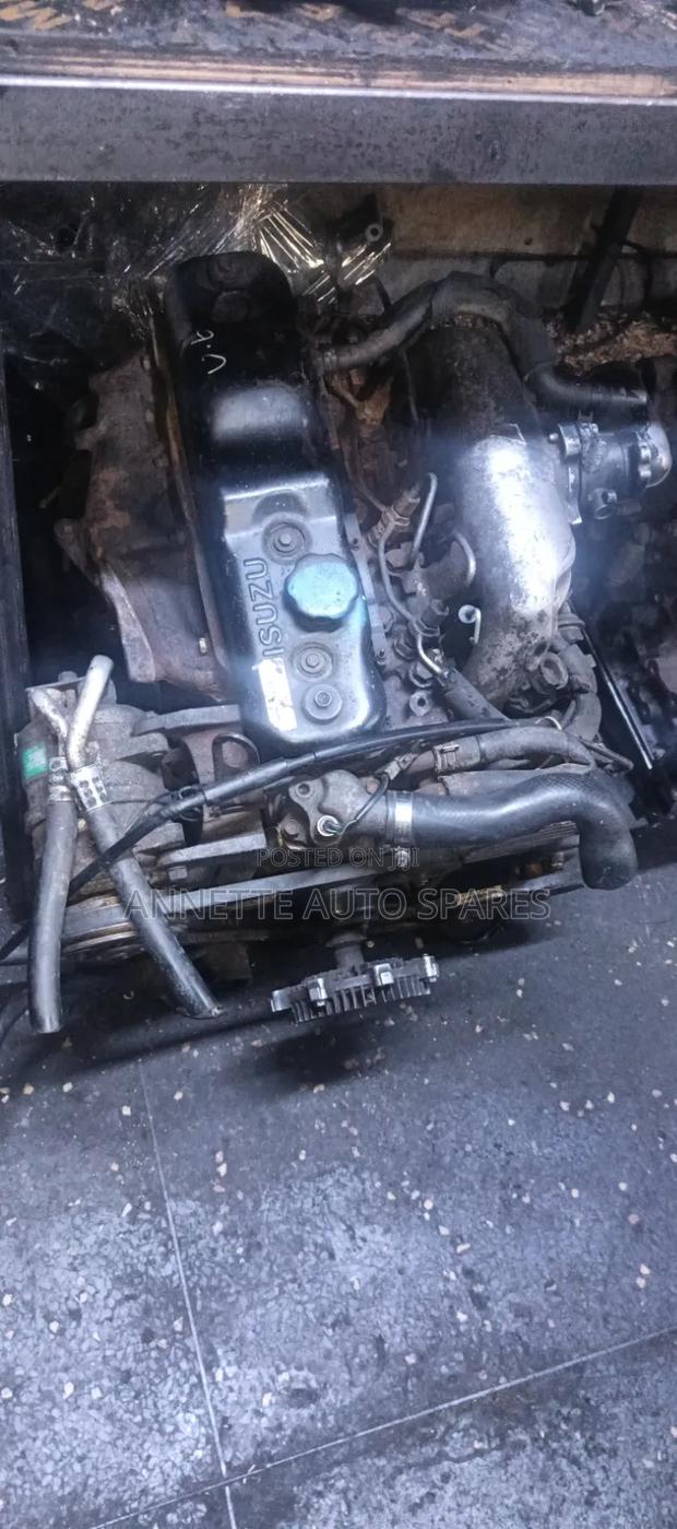 4jg2 Complete Engine Isuzu Tougher - thumbnail 2