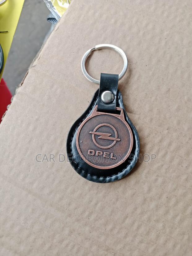 1pc Leather Metal Clipped Key Holder