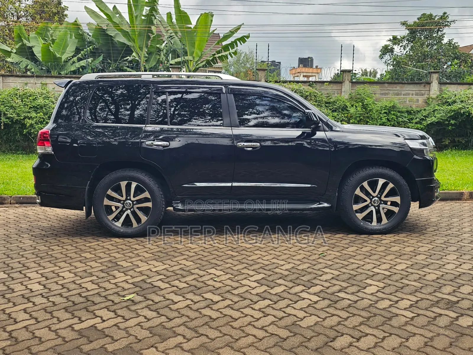 Toyota Land Cruiser 4.6 V8 ZX 2010 Black