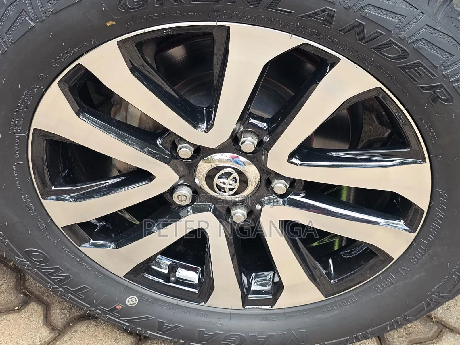 Toyota Land Cruiser 4.6 V8 ZX 2010 Black