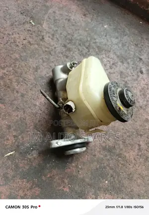 Brake Master Cylinder Ae 100, 102