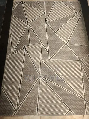 Boutique Turkish Carpet - Size 5 by 8 Ft