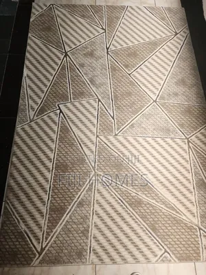 Boutique Turkish Carpet - Size 5 by 8 Ft