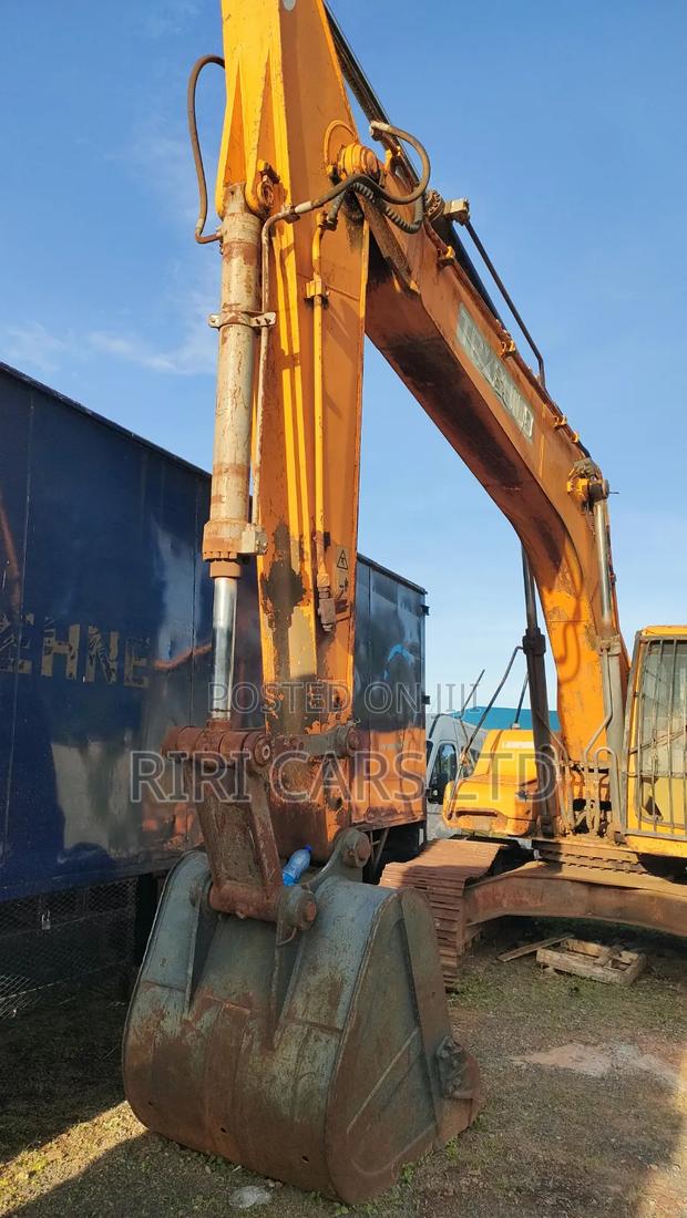 TRX Build Excavator - thumbnail 4