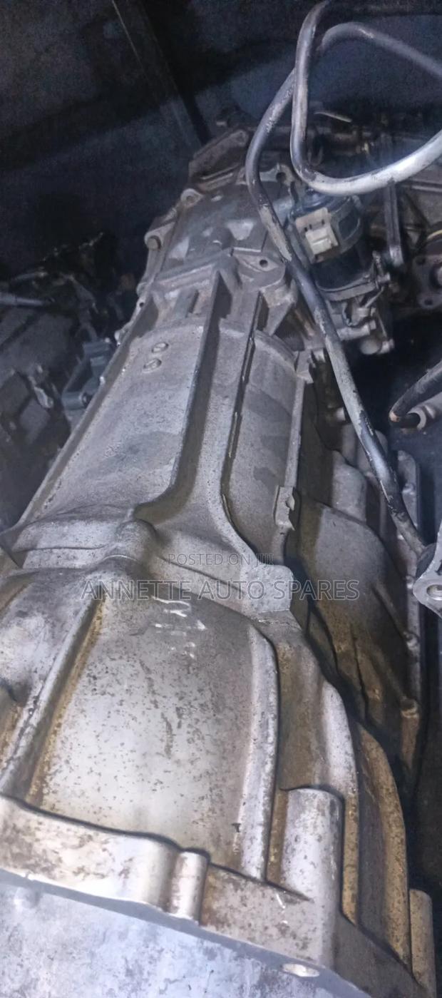 Nissan Pathfinder Gearbox - thumbnail 2