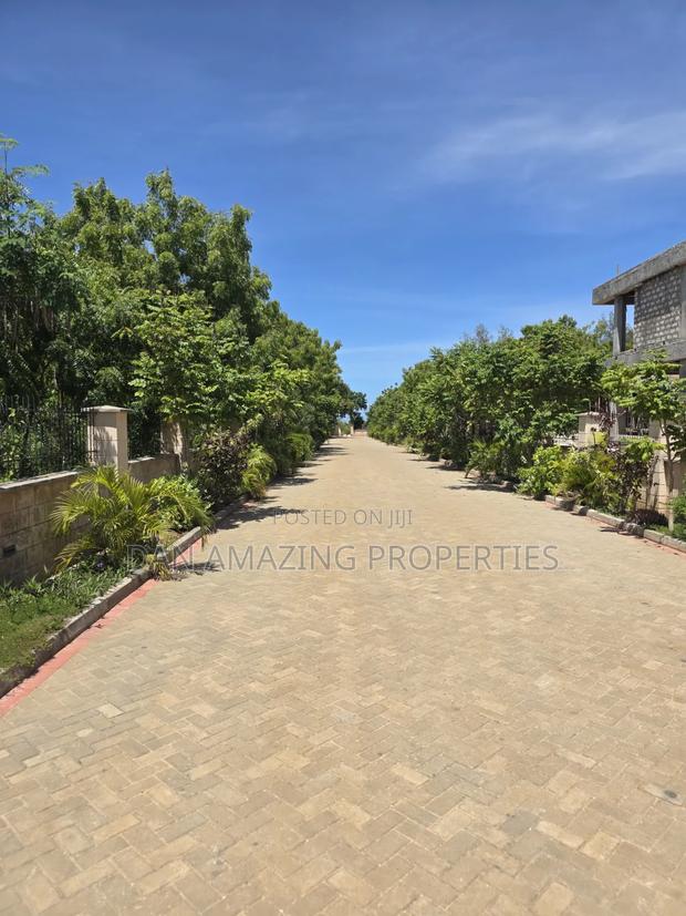 Fully Serviced 1/4 Acre Beach Plot for Sale Diani Galu Kinondo