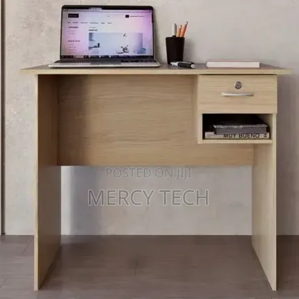 Aneto Office Desk 0.9m White Oak